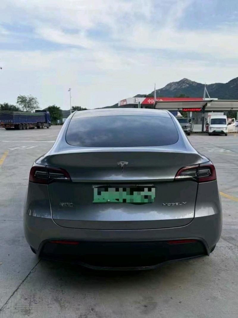 24年青岛特斯拉MODEL Y