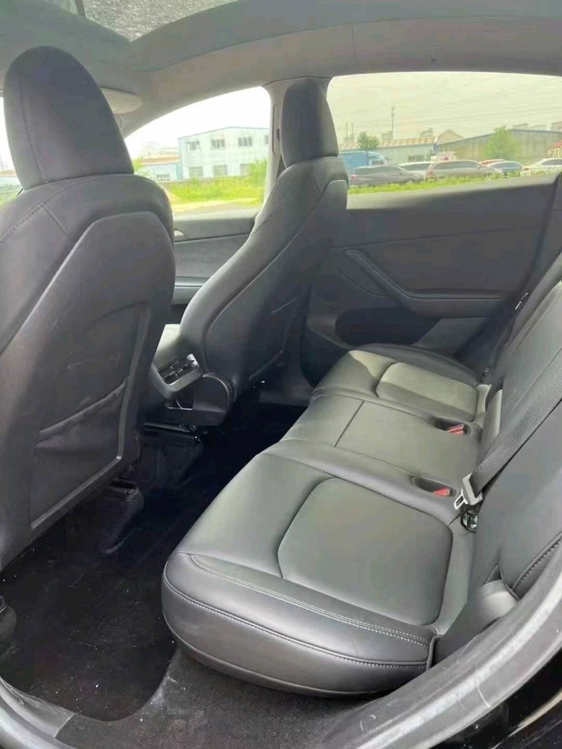 23年青岛特斯拉MODEL Y