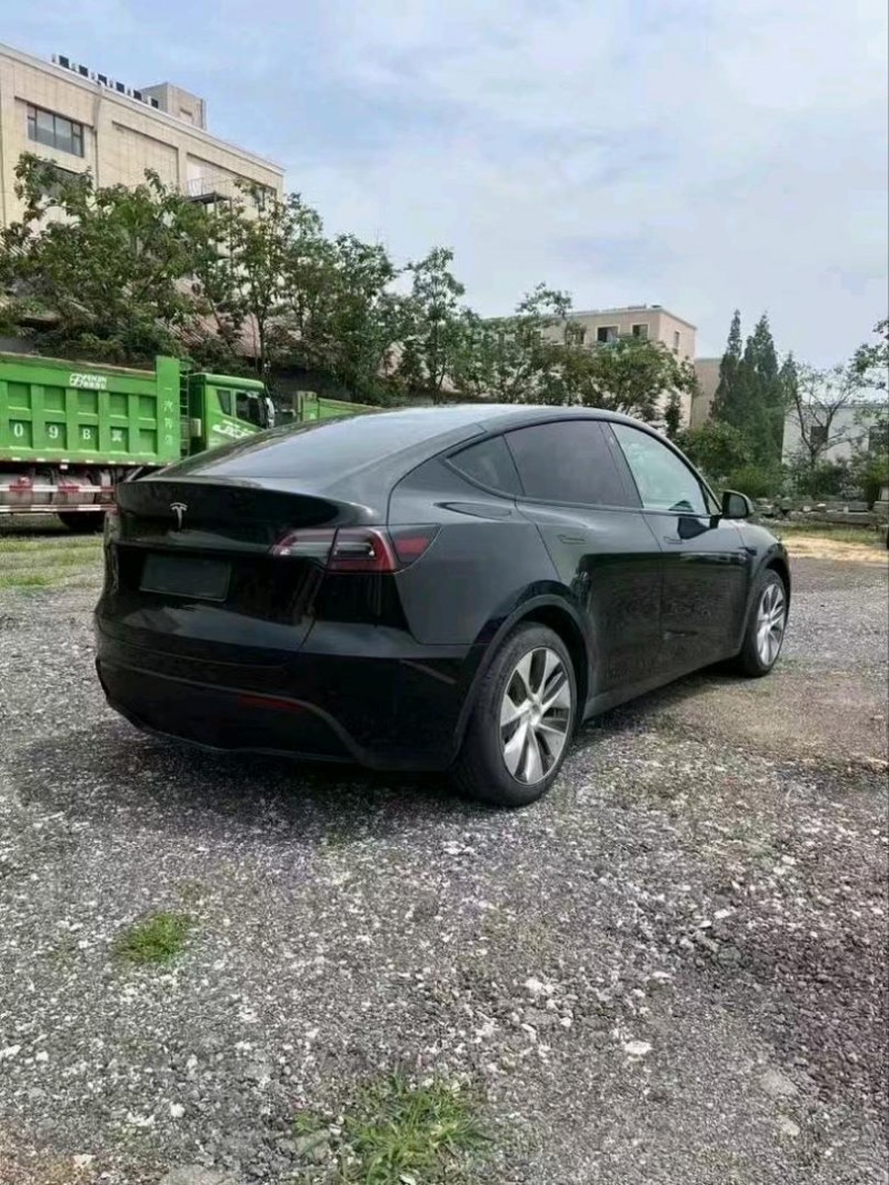 23年青岛特斯拉MODEL Y