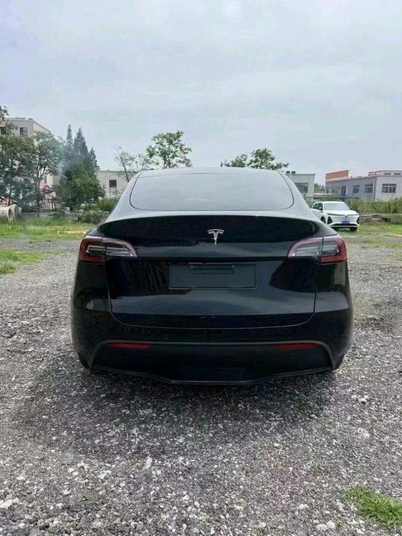 23年青岛特斯拉MODEL Y