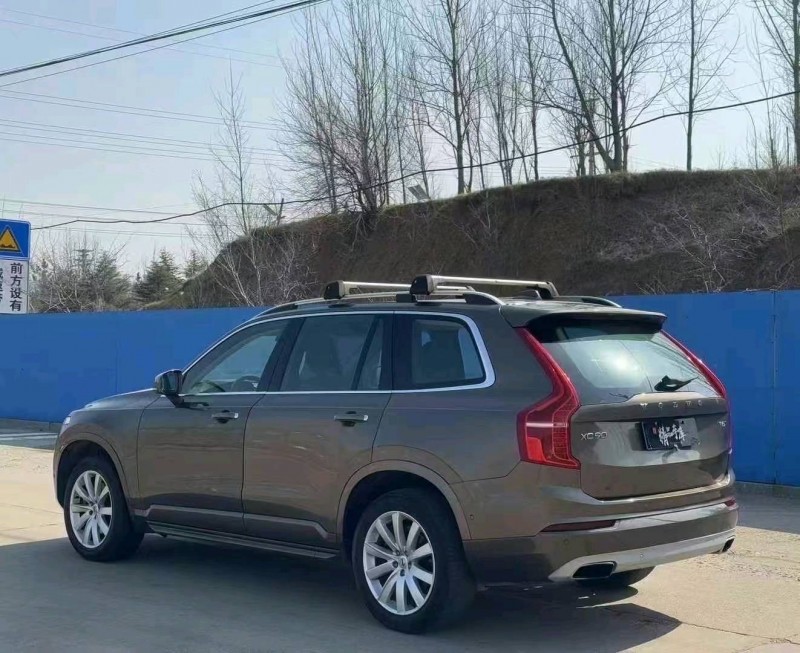 16年青岛沃尔沃XC90