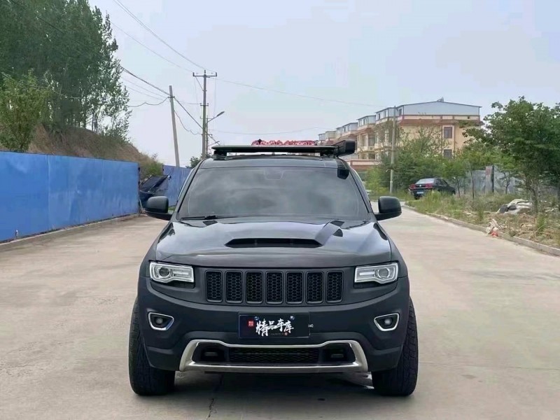13年青岛Jeep大切诺基