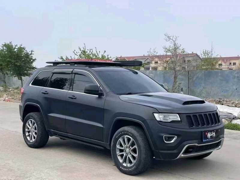 13年青岛Jeep大切诺基