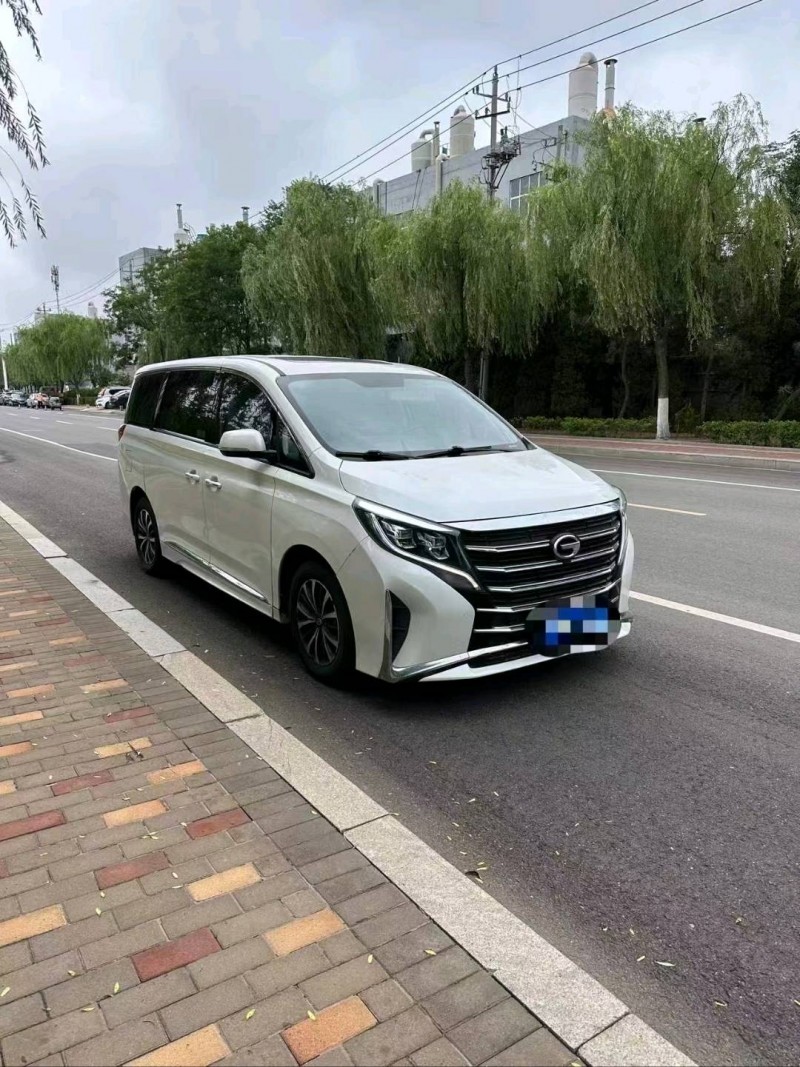 20年青岛传祺M8