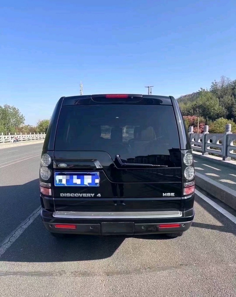 10年青岛路虎发现4