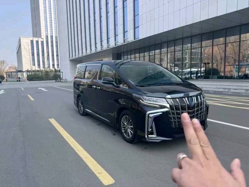 19年济南丰田埃尔法