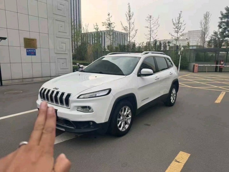 17年济南Jeep自由光