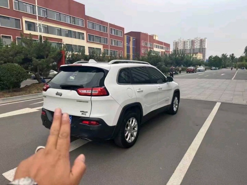 17年济南Jeep自由光