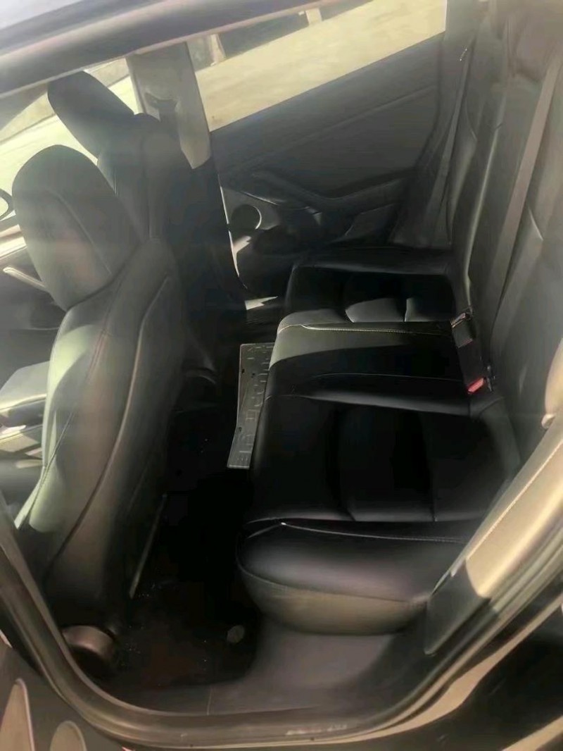 23年青岛特斯拉MODEL 3