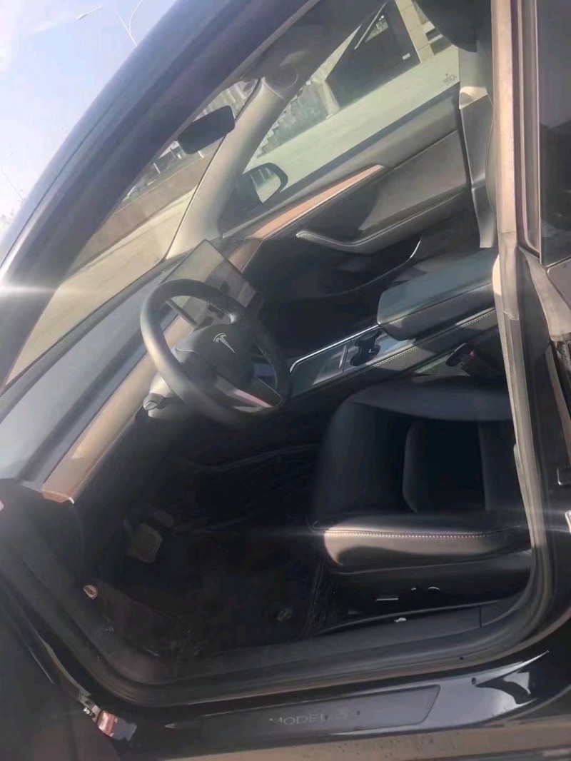 23年青岛特斯拉MODEL 3