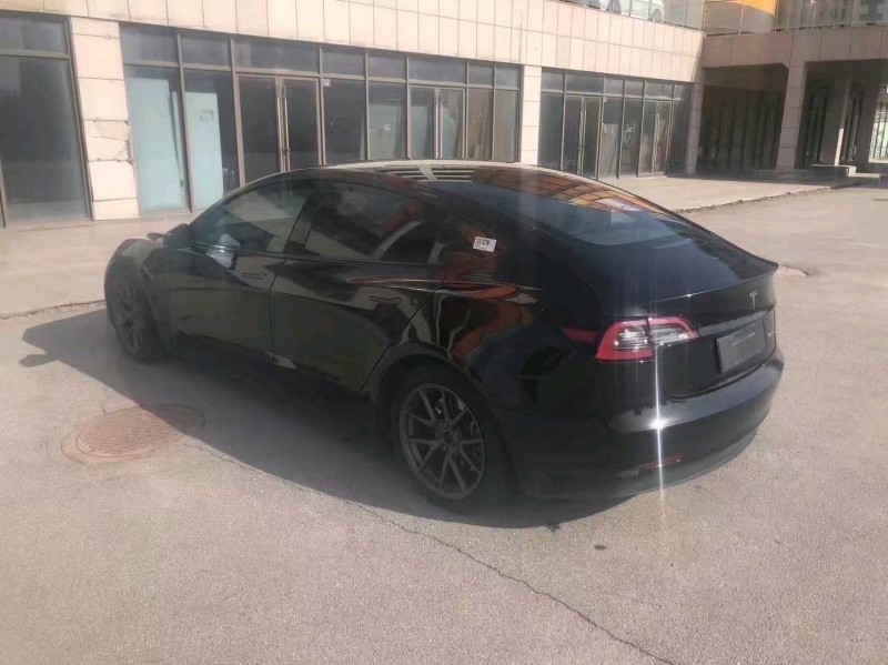 23年青岛特斯拉MODEL 3