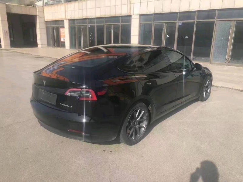 23年青岛特斯拉MODEL 3