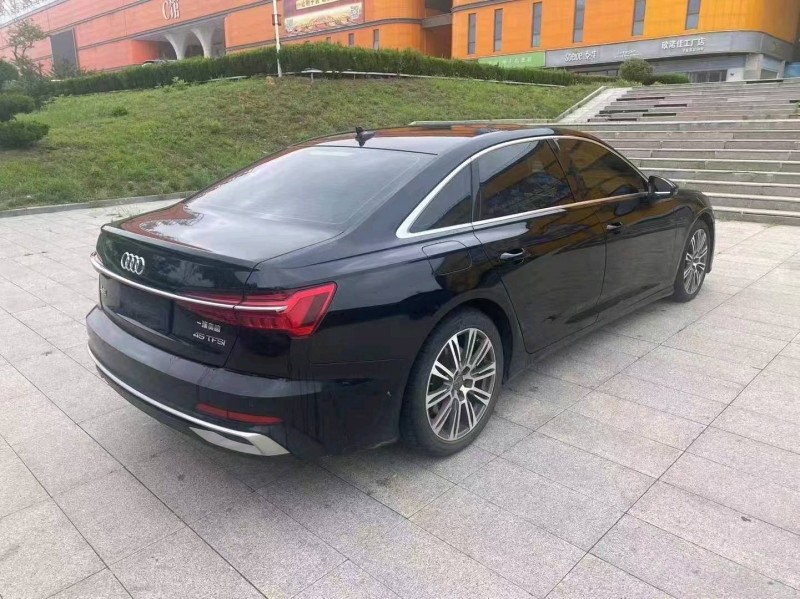 20年青岛奥迪A6L