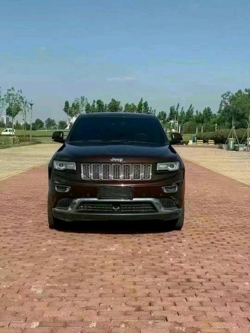 13年聊城Jeep大切诺基