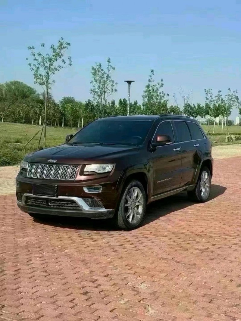 13年聊城Jeep大切诺基