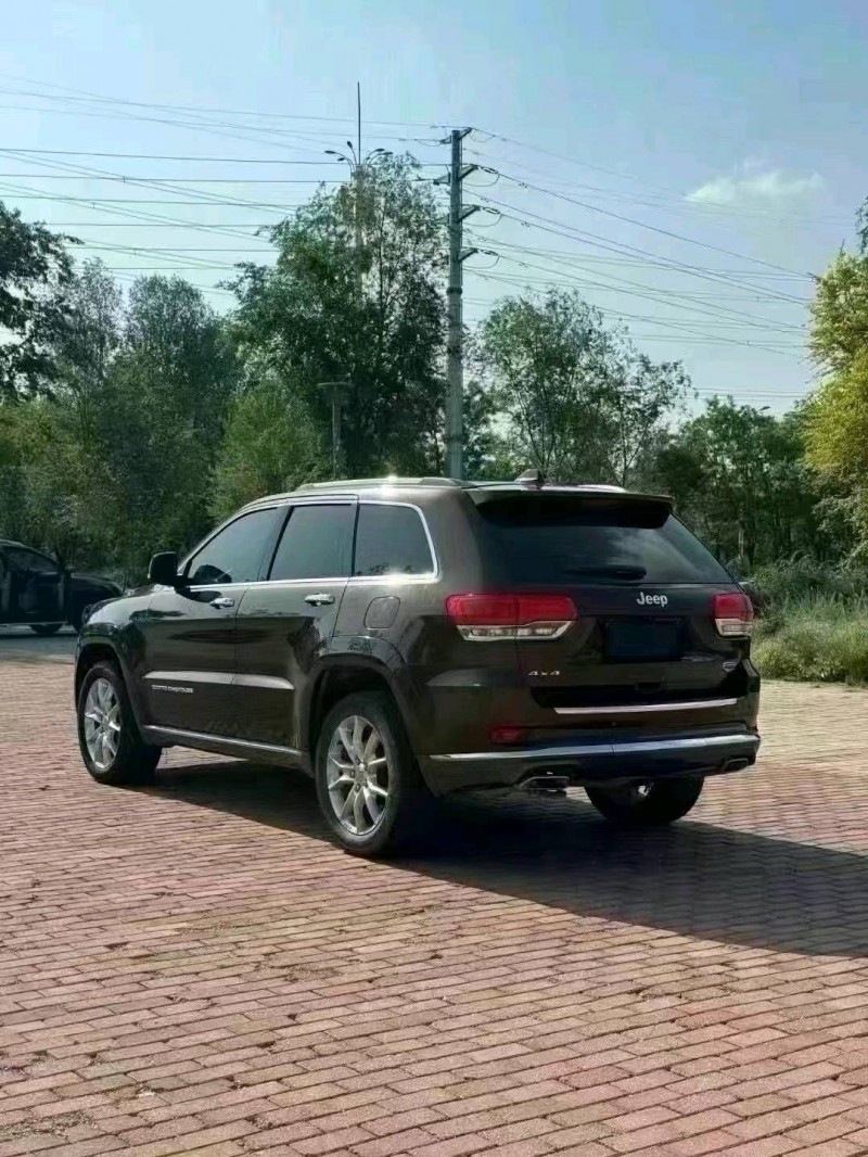 13年聊城Jeep大切诺基