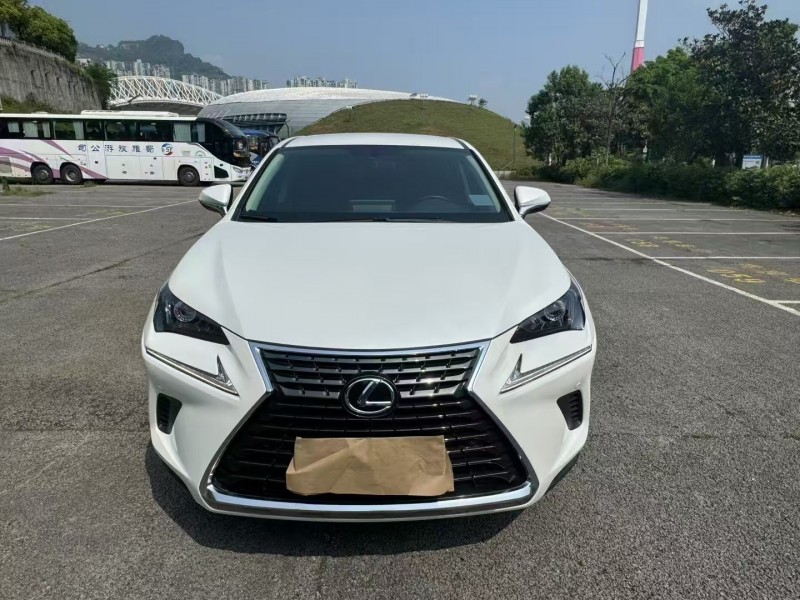 20年成都雷克萨斯NX