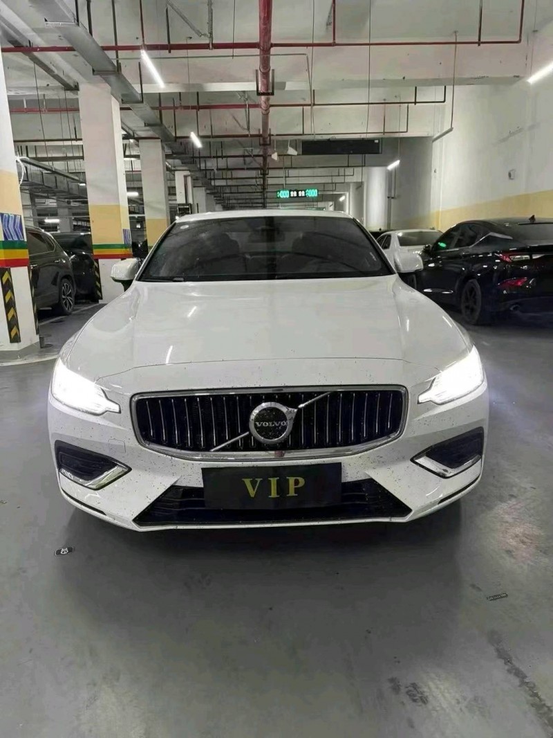 25年重庆市沃尔沃S60L