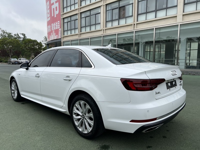 19年盐城奥迪A4L