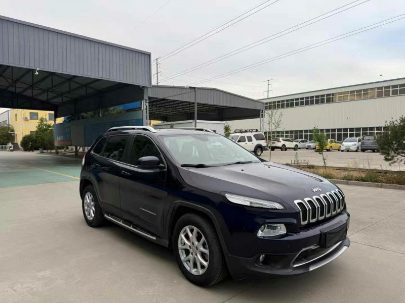18年郑州Jeep自由光