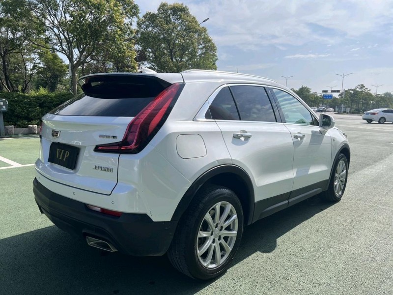22年盐城凯迪拉克XT4