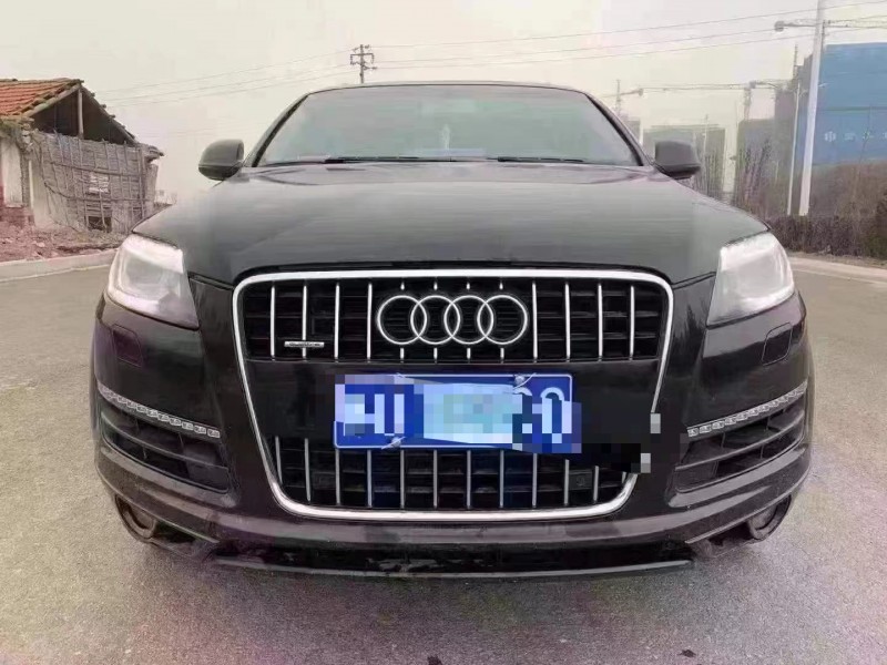 13年青岛奥迪Q7
