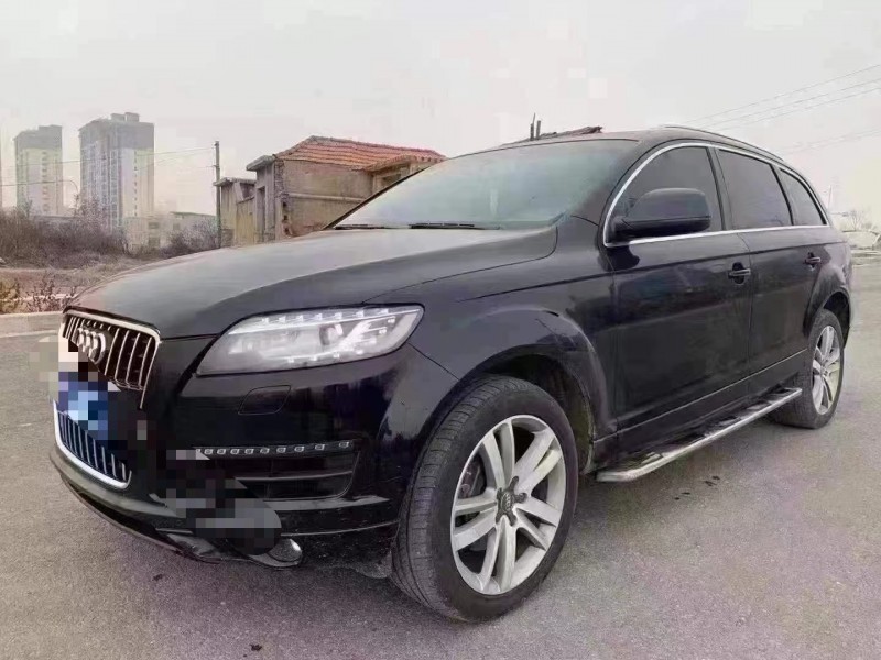 13年青岛奥迪Q7