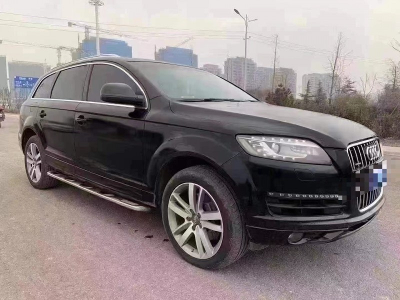 13年青岛奥迪Q7