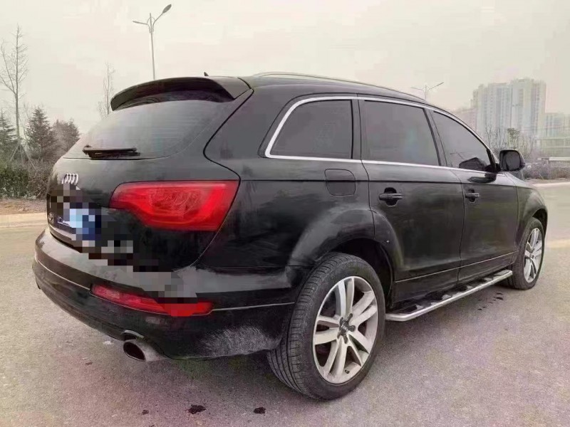 13年青岛奥迪Q7