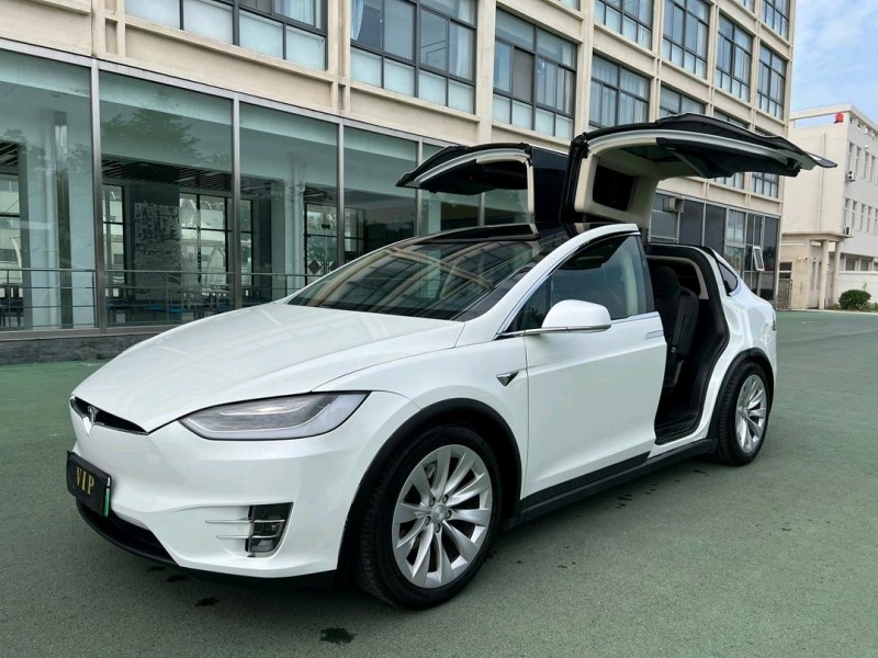 18年盐城特斯拉MODEL X