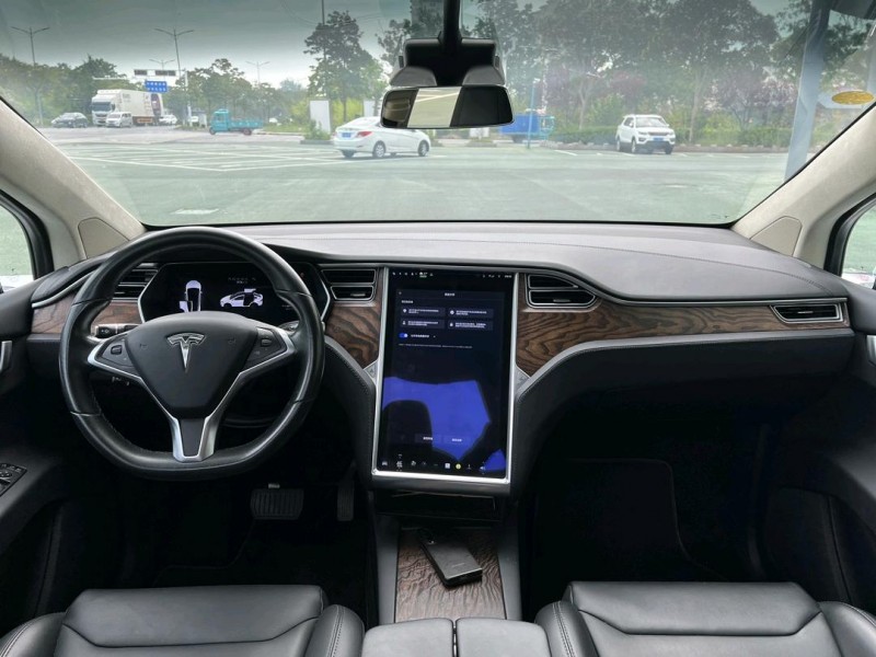 18年盐城特斯拉MODEL X