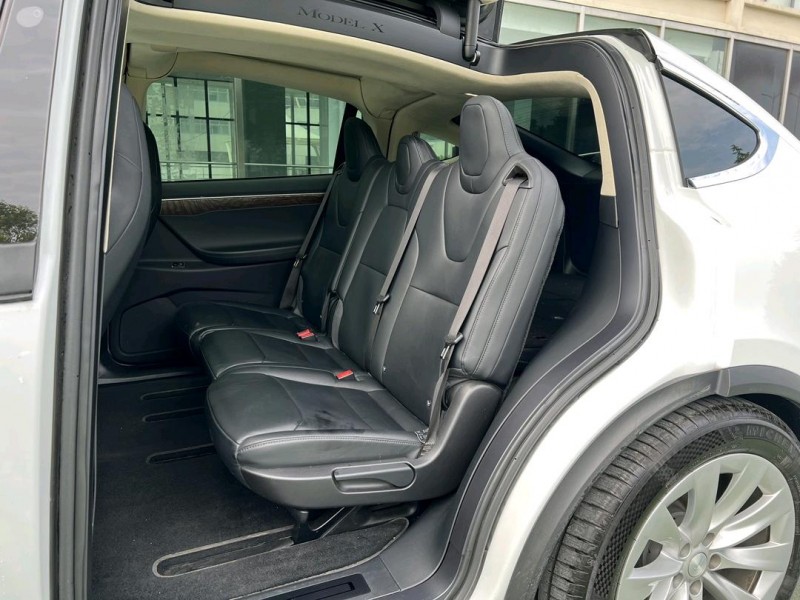 18年盐城特斯拉MODEL X