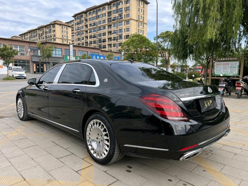 20年盐城奔驰迈巴赫S级