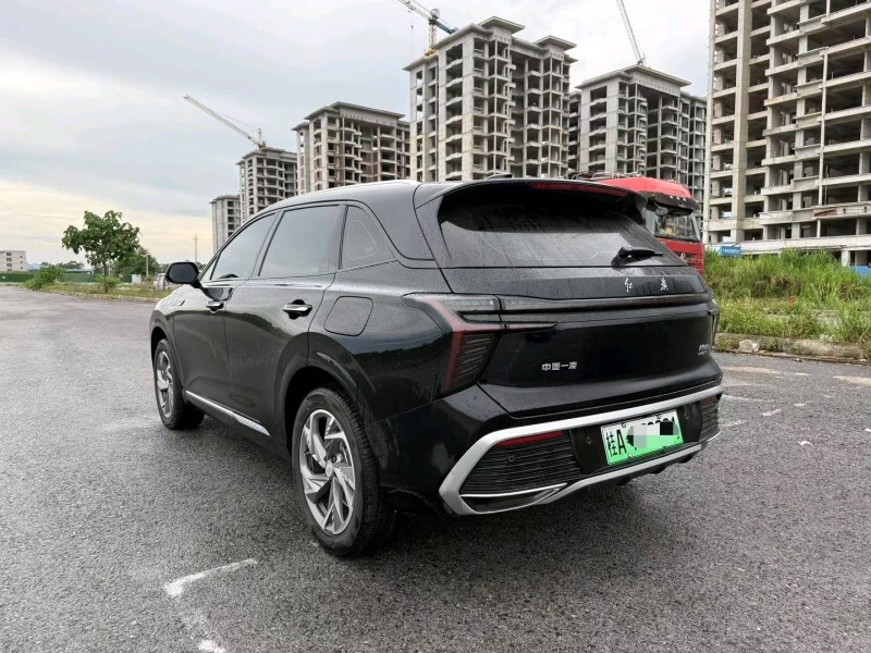 25年柳州红旗HS3