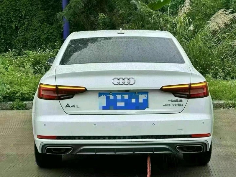20年佛山奥迪A4L
