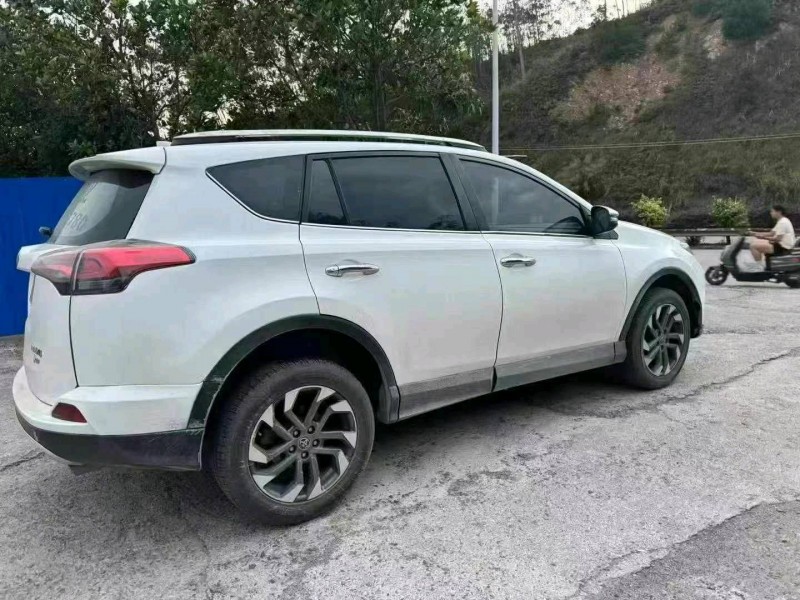 18年南宁丰田RAV4荣放