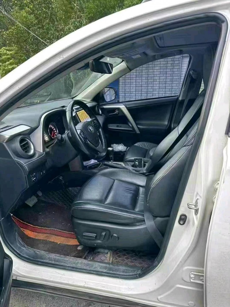 18年南宁丰田RAV4荣放