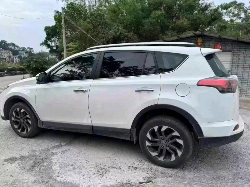 18年南宁丰田RAV4荣放