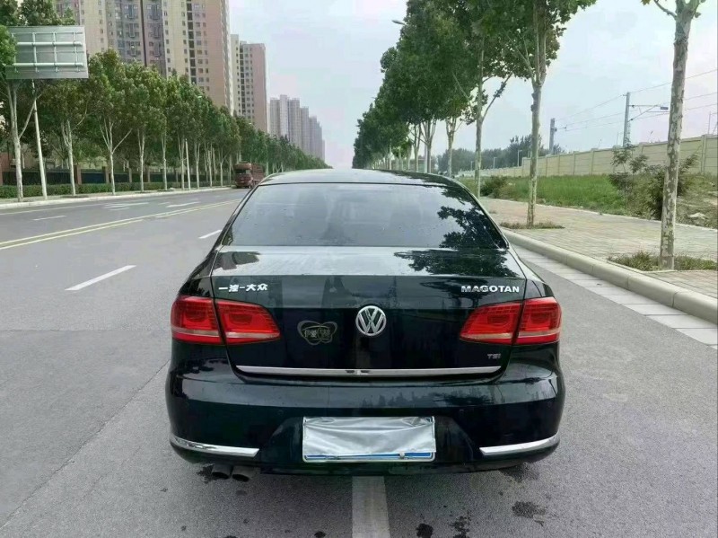 13年郑州大众迈腾