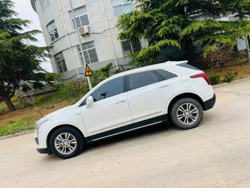 22年烟台凯迪拉克XT5