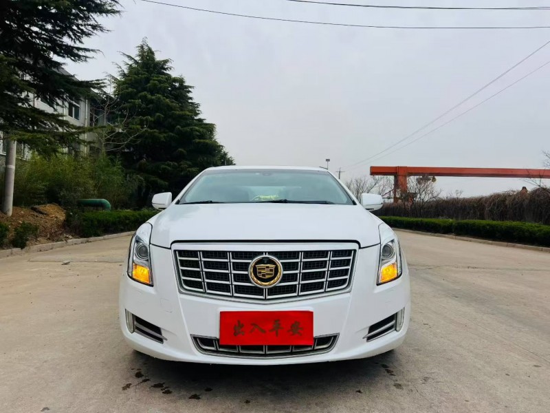 13年烟台凯迪拉克XTS