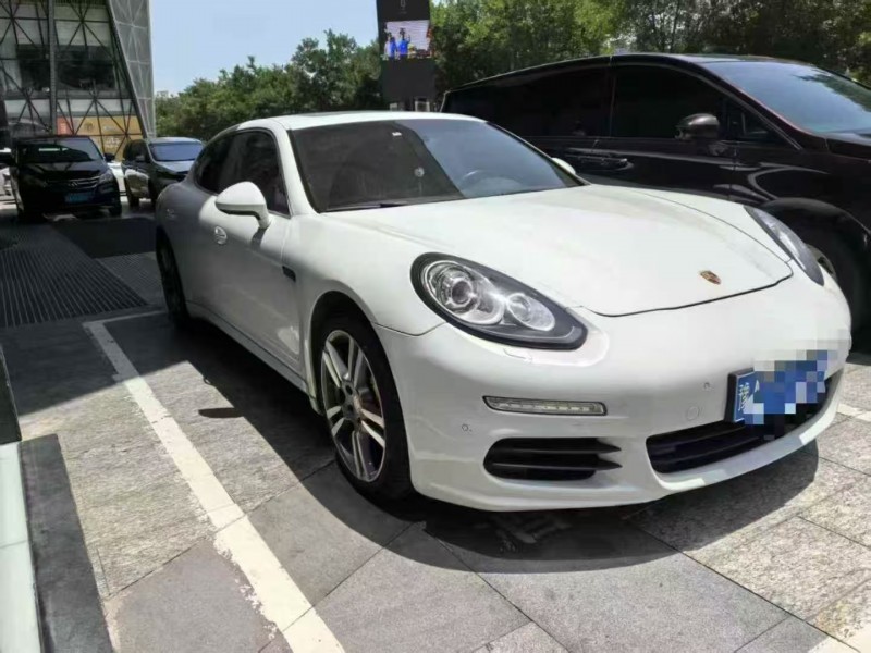 15年西安保时捷帕拉梅拉