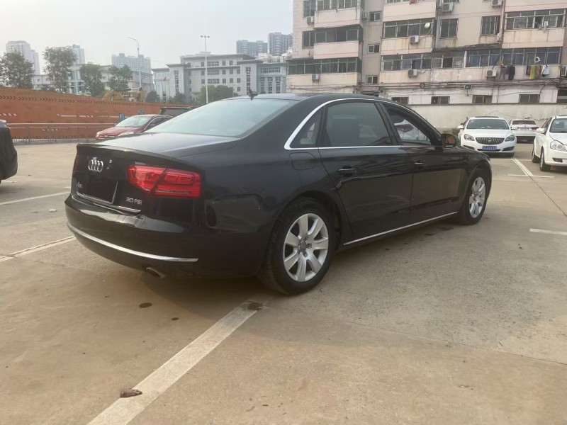 14年阜阳奥迪A8L
