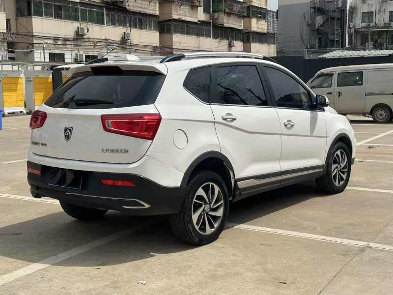 19年阜阳宝骏560