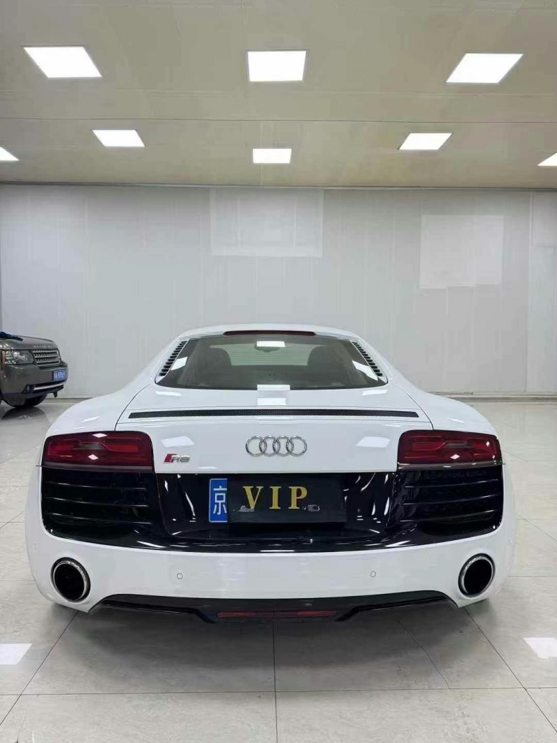 15年廊坊奥迪R8