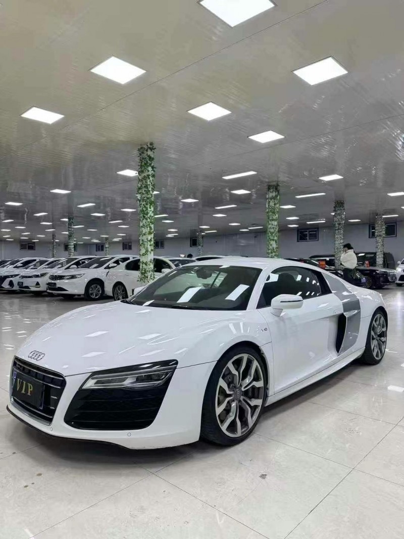 15年廊坊奥迪R8