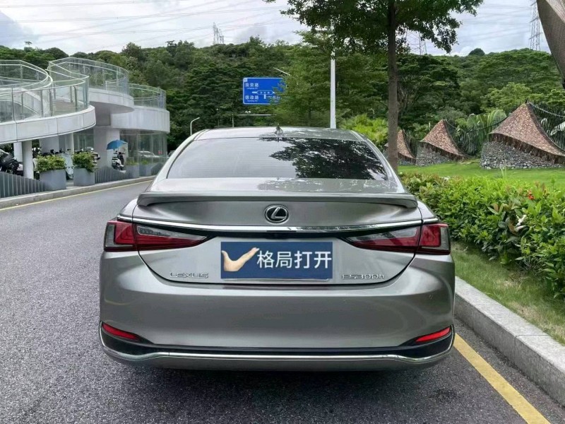 23年广州雷克萨斯ES
