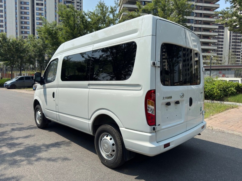 22年盐城大通V80