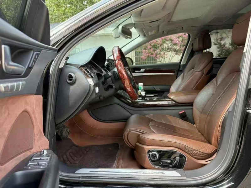 16年安阳奥迪A8L