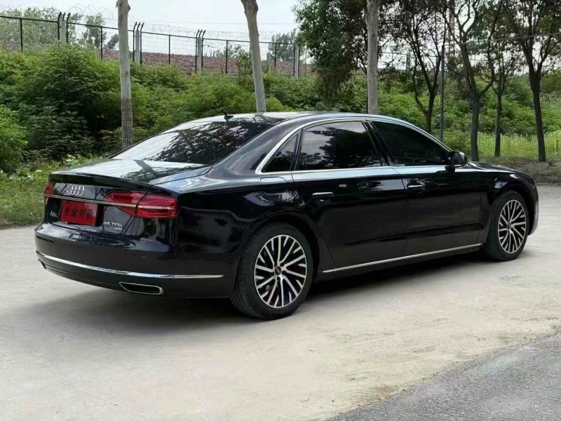 16年安阳奥迪A8L